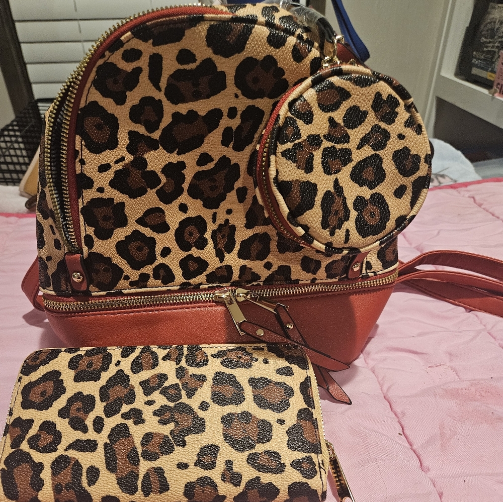 NWT 3pc 3N1 Convertible Leopard & Red Print Backpack and Wallet Set